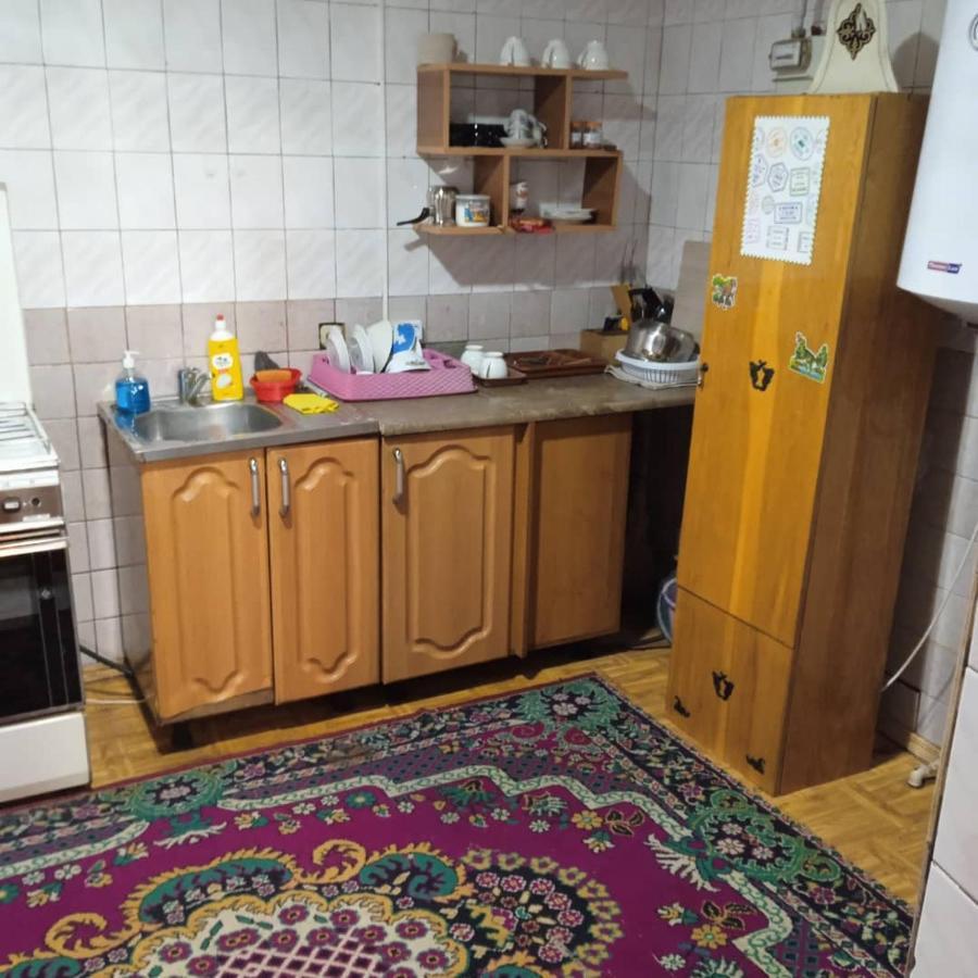 Garden Hotel And Hostel Бишкек Екстериор снимка