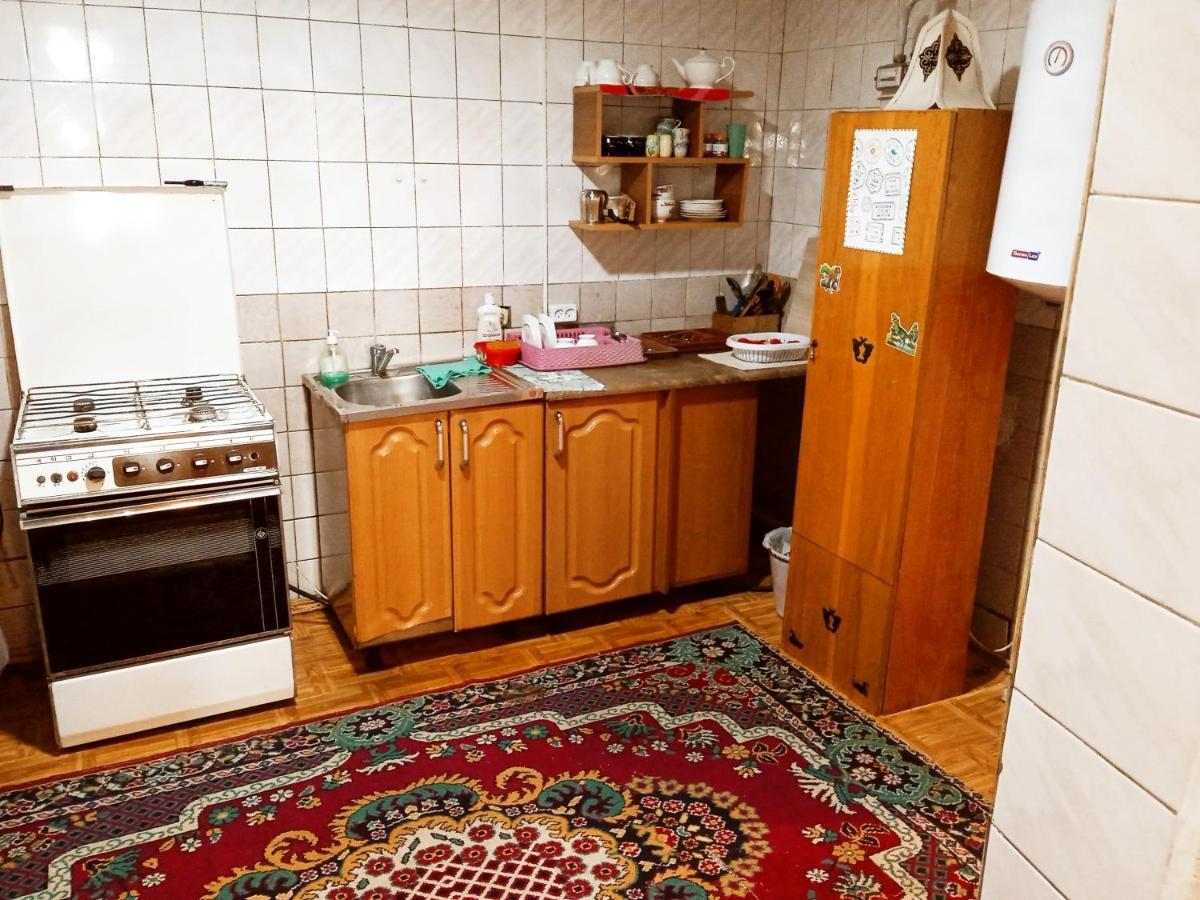 Garden Hotel And Hostel Бишкек Екстериор снимка